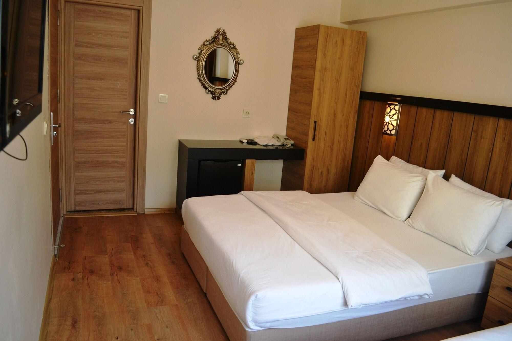 Istanbul Comfort Hotel Esterno foto